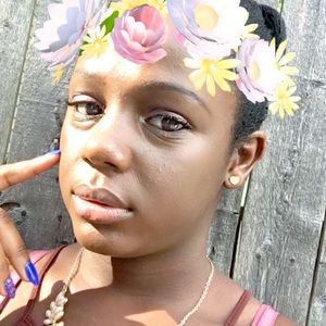 Meet your Posher, Sierra